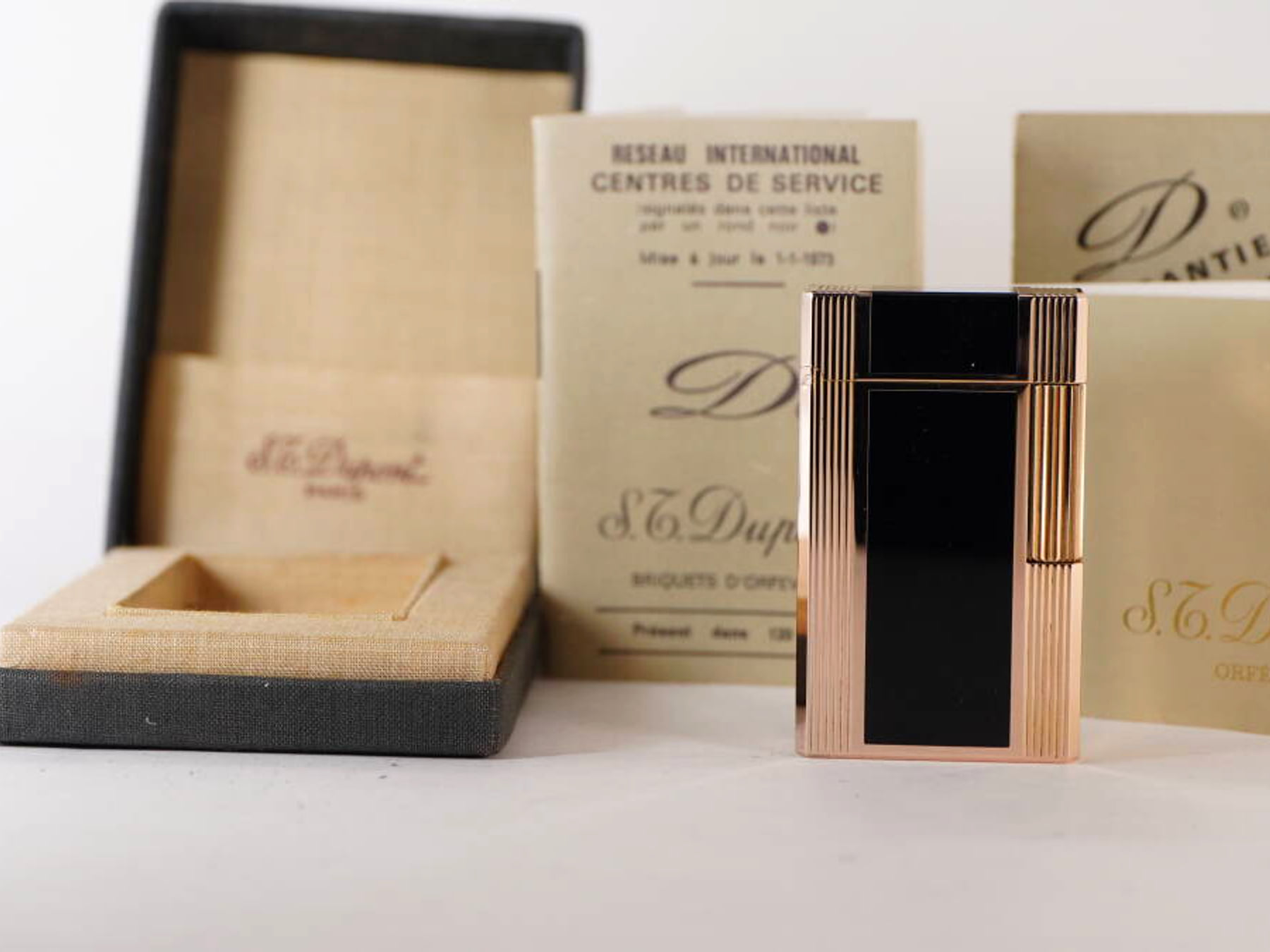 S.T. Dupont エス・テー・デュポン L1 ガスライター 1点 大サイズ 原箱付 ブラックパネル ゴールドカラー