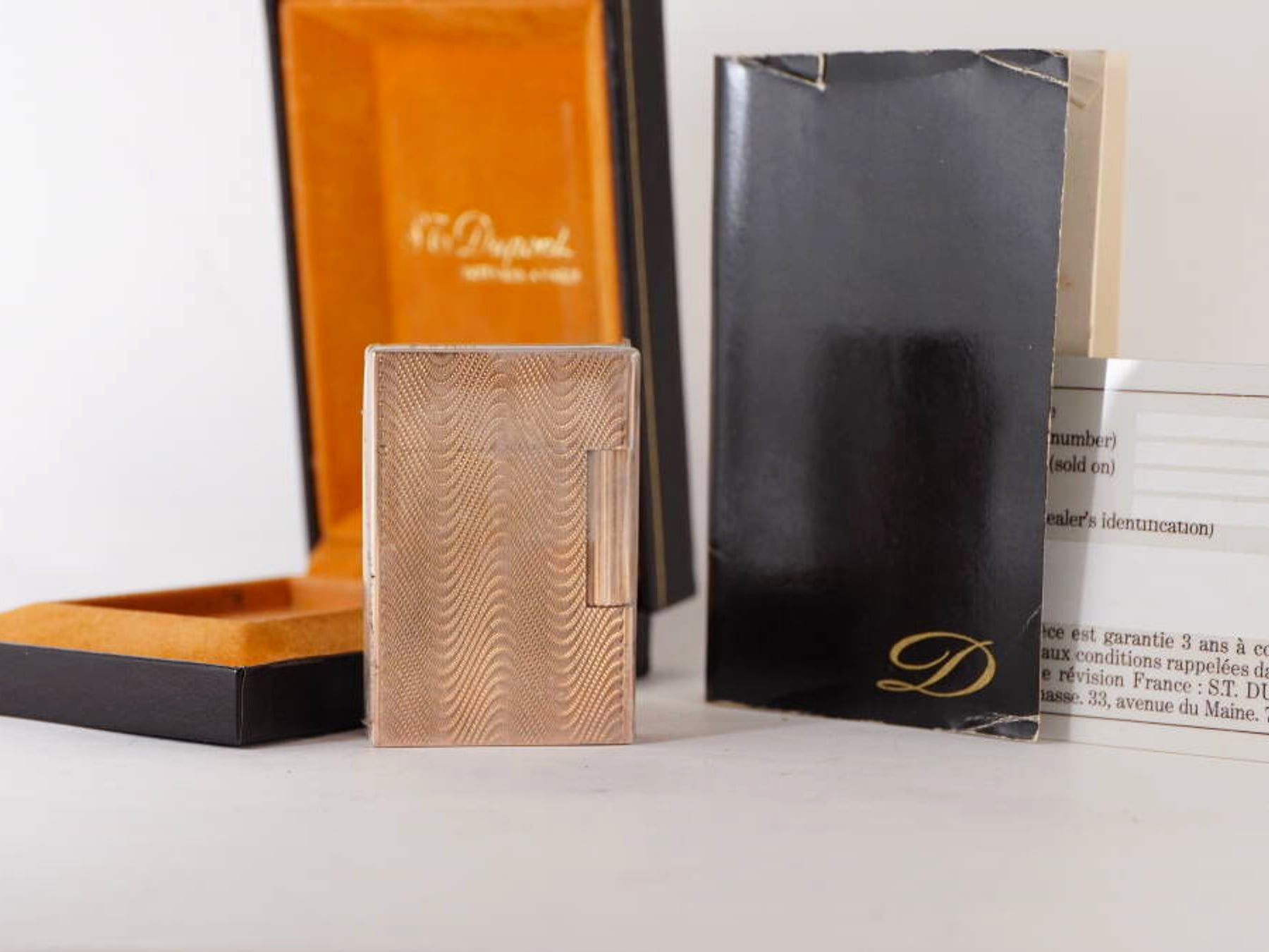 S.T. Dupont エス・テー・デュポン L2 ガスライター 1点 中サイズ 原箱付 ゴールドカラー 水波紋調