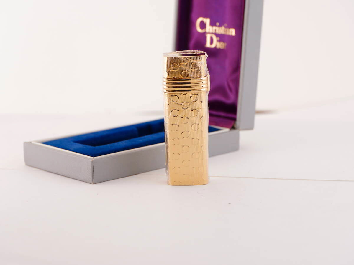 Christian Dior クリスチャンディオール表記 筒型 ガスライター ケース付 ジャンク品